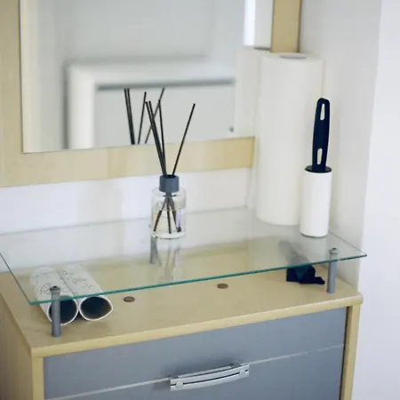 Apartment Schone Helle Mit Balkon Und Kuche